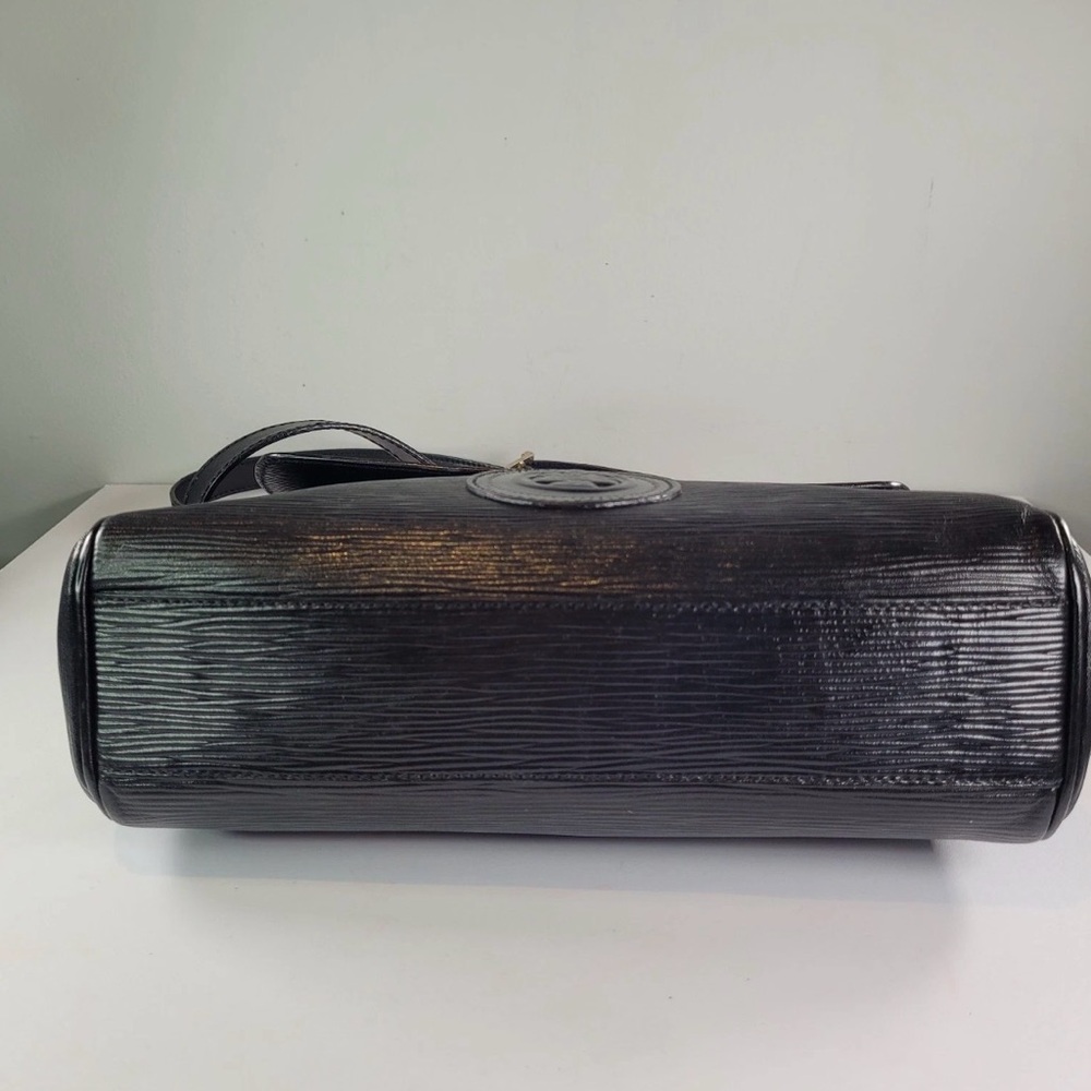 💯💯Rare Vintage Fendi Black Textured Leather Crossbody Bag - Picture 8 of 12
